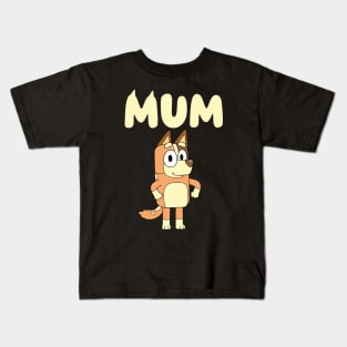 MUM IS LOVE Kids T-Shirt